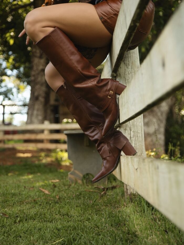 BOTA APIO WESTERN LEATHER  MARROM - COURO LEGÍTIMO