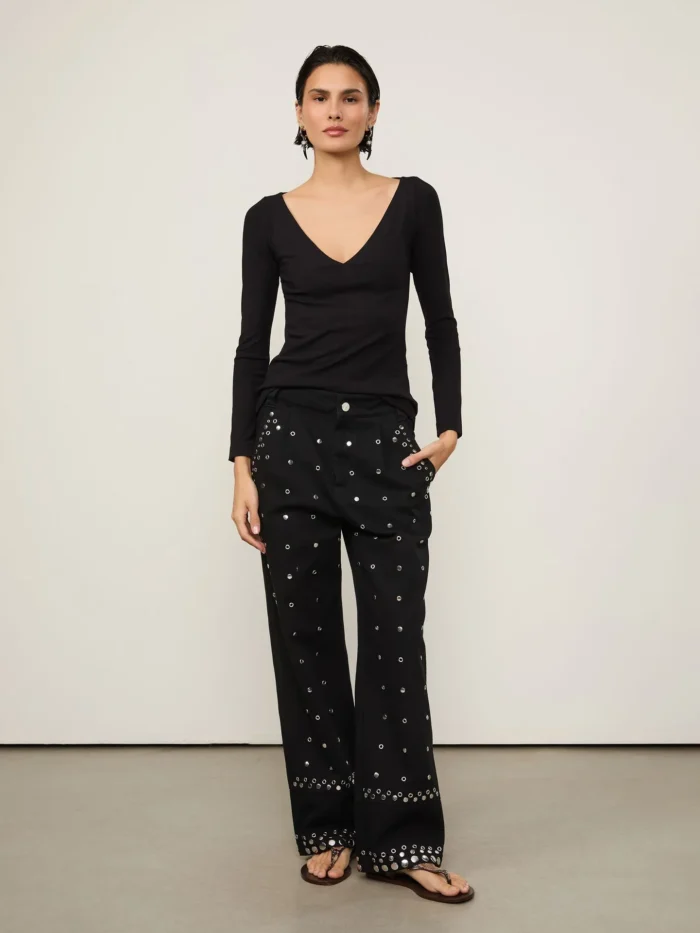 BLUSA DECOTE V ABERTO PRETO E OFF - ANIMALE