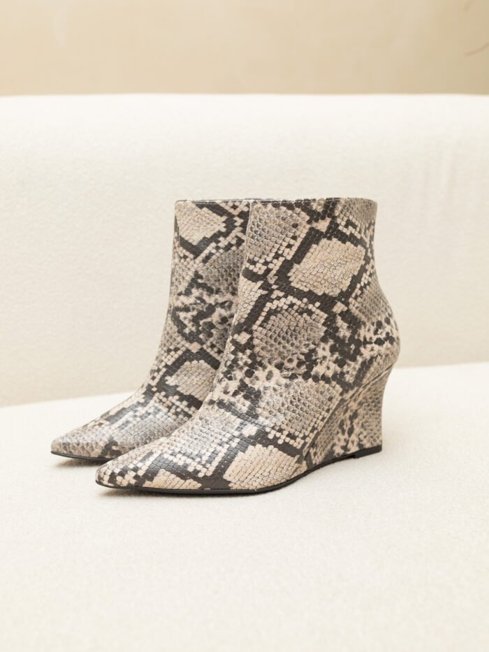 BOTA TAYÁ FEMININA CANO CURTO ANIMAL PRINT (COBRA)