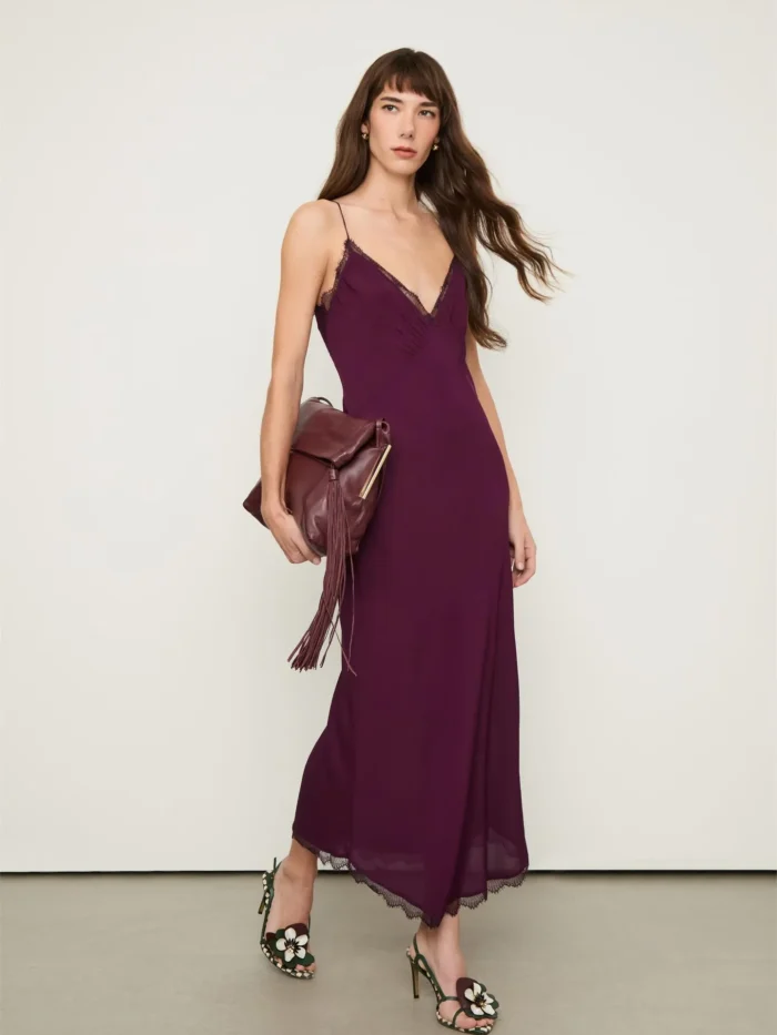 Vestido De Crepe Slip Detalhe Renda Vinho Safra